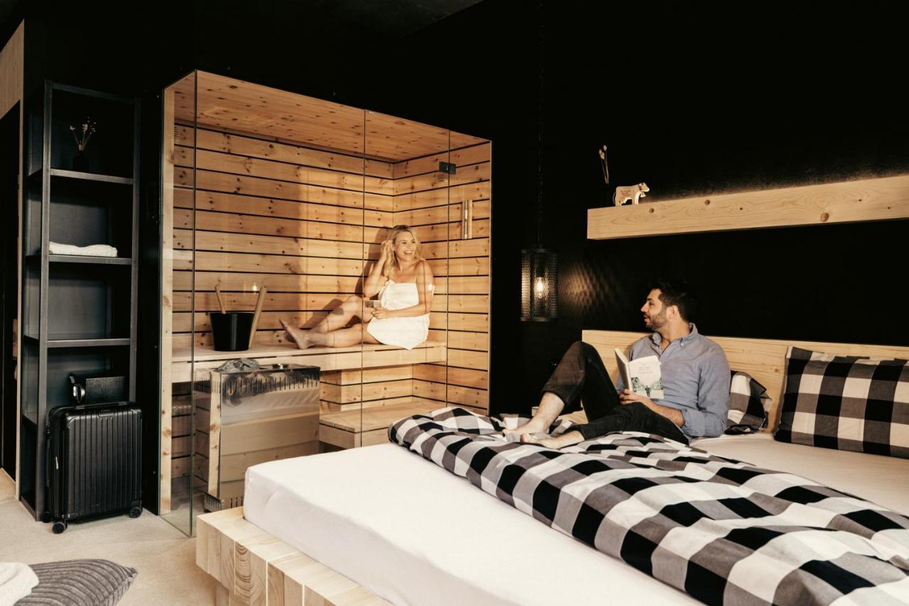 Hofstetten bei Brienz Bretterhotel מראה חיצוני תמונה
