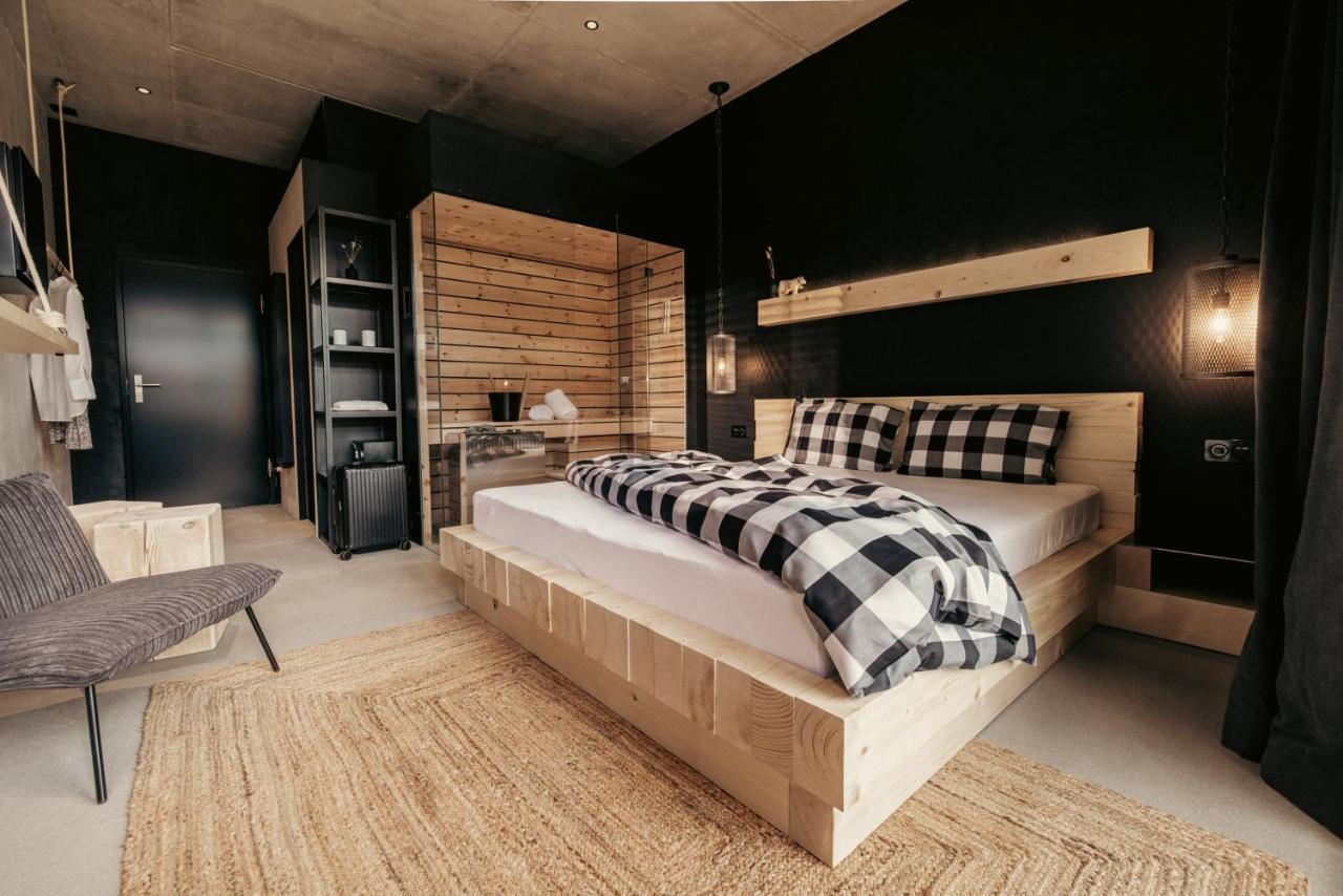 Hofstetten bei Brienz Bretterhotel מראה חיצוני תמונה