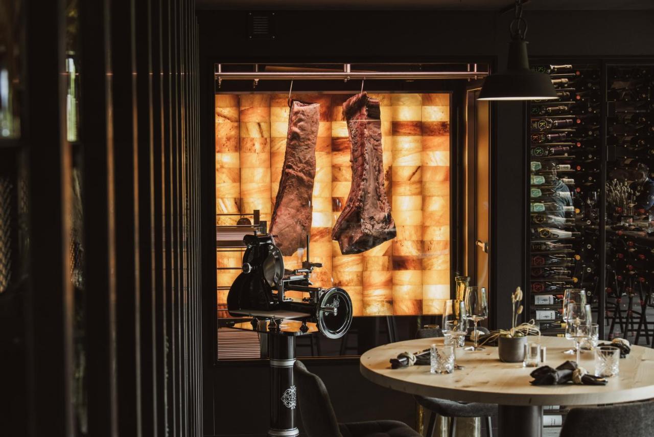 Hofstetten bei Brienz Bretterhotel מראה חיצוני תמונה